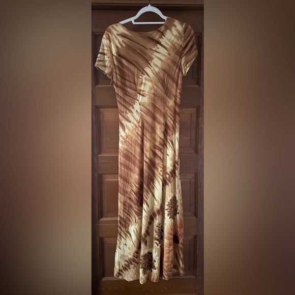 Vintage Tie Dye Inspired Maxi Dress - Picture 2 of 5